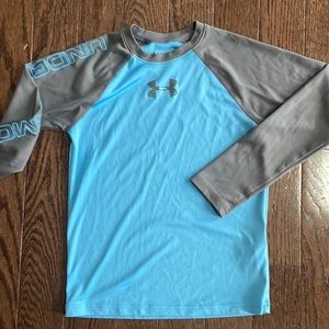 Under Armour youth small blue and grey heat gear shirt